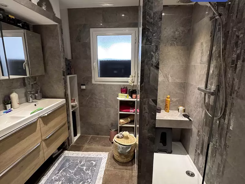 Immeuble, 371 m²