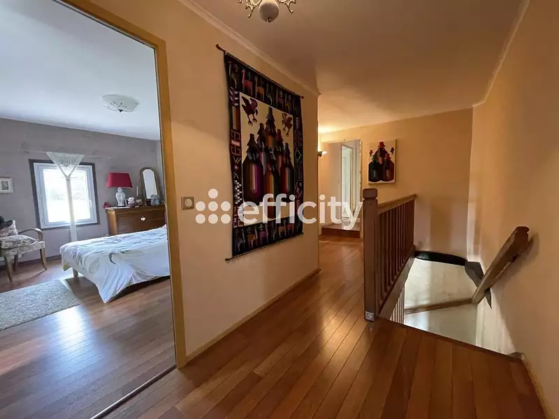 Maison, 238 m²