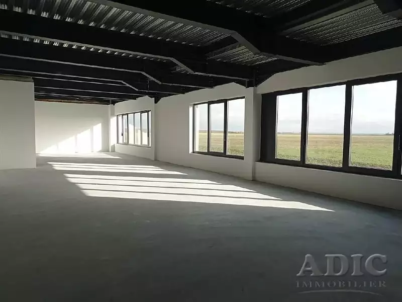 Divers, 200 m²