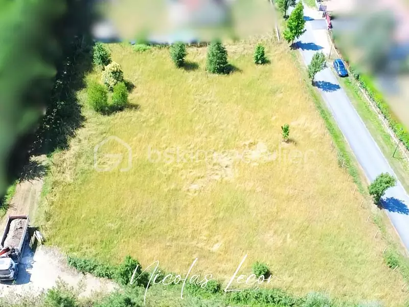 Terrain, 2 500 m²