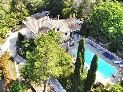 Maison, 283 m²