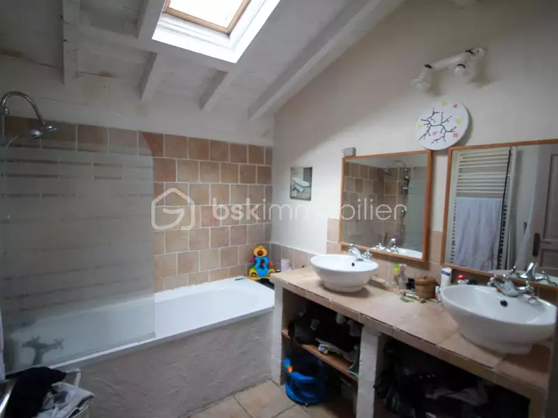 Maison, 300 m²