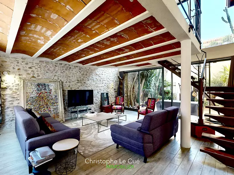 Maison, 256 m²