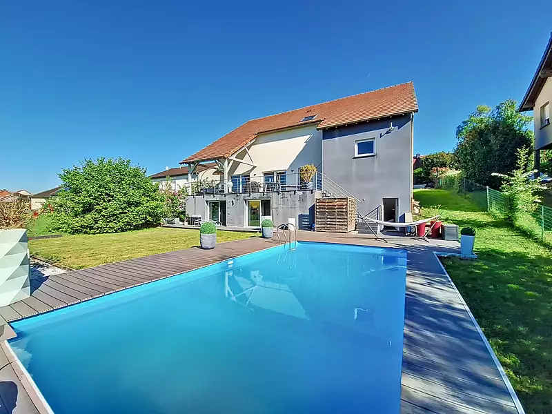 Maison, 311 m²