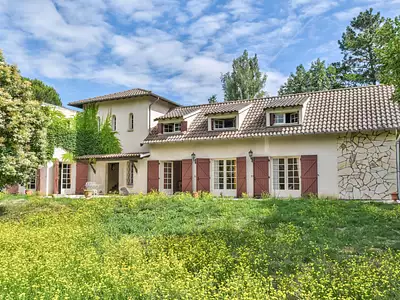 Maison, 248 m²