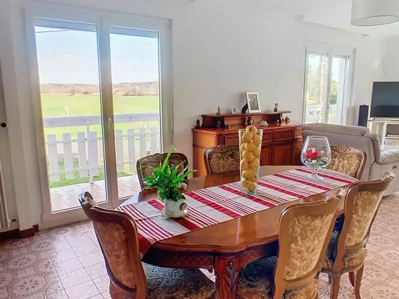 Maison, 205 m²