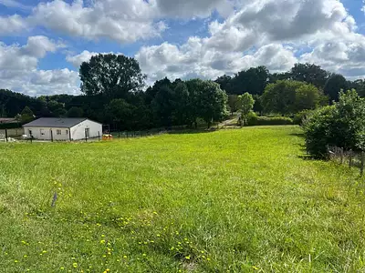 Terrain, 1 749 m²