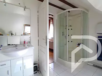 Maison, 167 m²