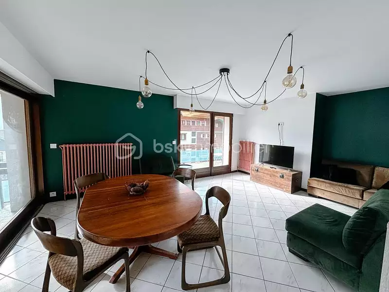 Maison, 255 m²