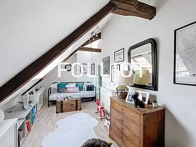 Maison, 166 m²