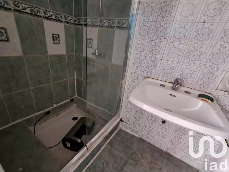 Immeuble, 77 m²