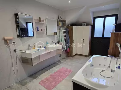 Maison, 200 m²