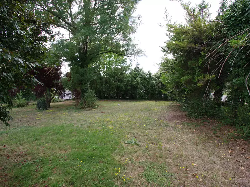 Terrain, 418 m²