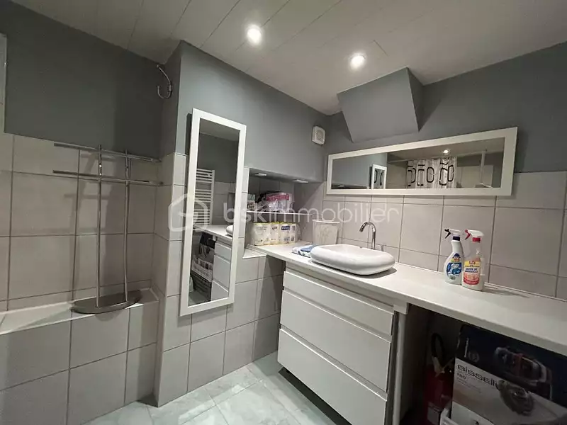 Maison, 270 m²