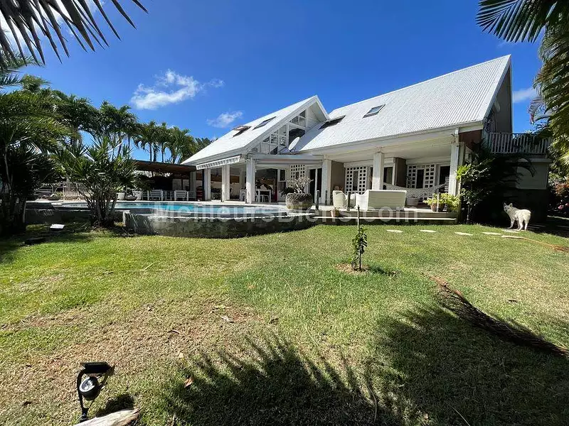 Maison, 300 m²
