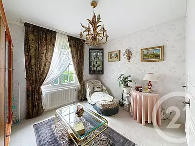 Maison, 215 m²
