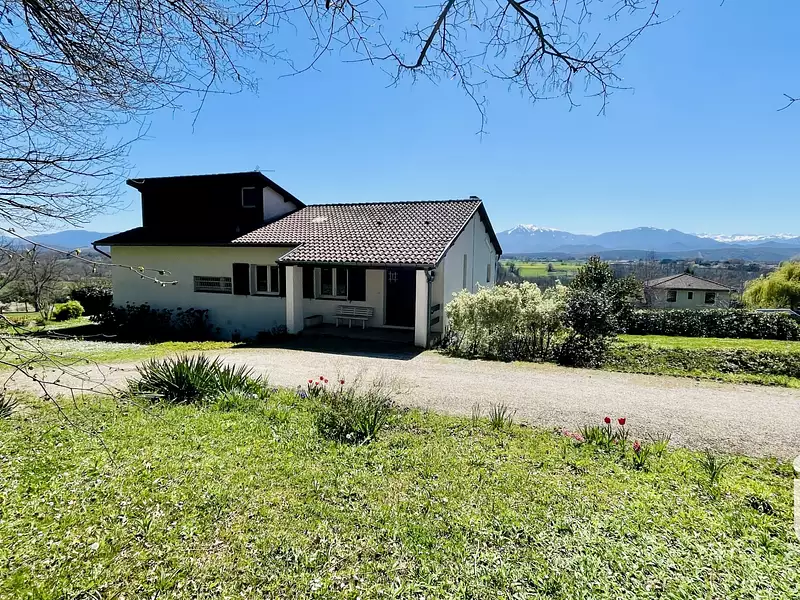 Maison, 260 m²