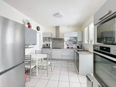 Maison, 167 m²