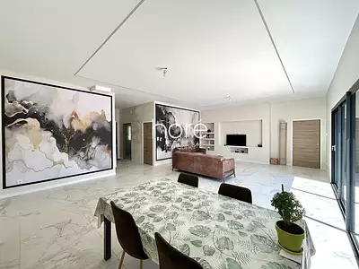 Maison, 213 m²