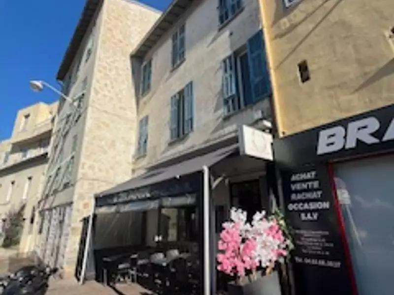 Immeuble, 122,79 m²