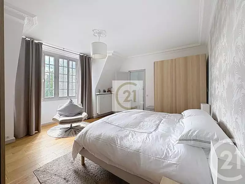 Maison, 237 m²