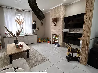 Maison, 270 m²
