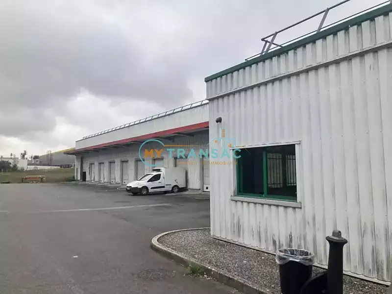 Divers, 2 800 m²