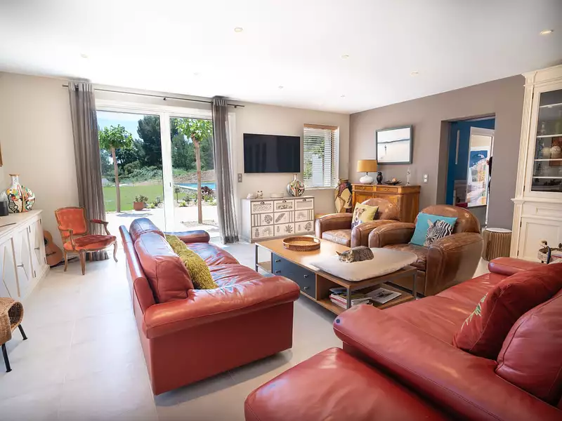 Maison, 268 m²