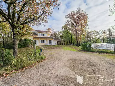Maison, 165 m²