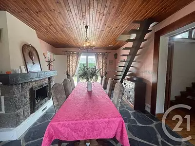 Maison, 225,8 m²