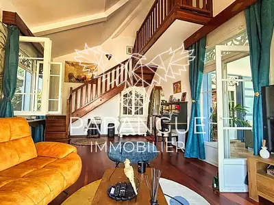Maison, 305 m²