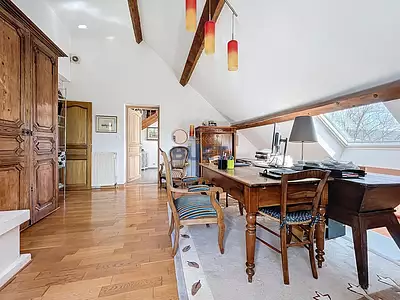 Maison, 250 m²