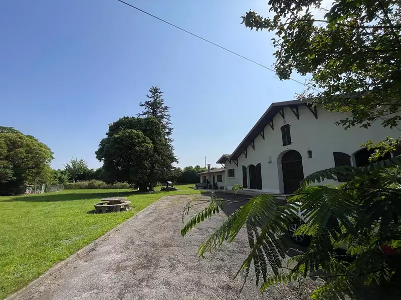 Maison, 200 m²