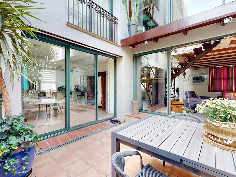Maison, 256 m²