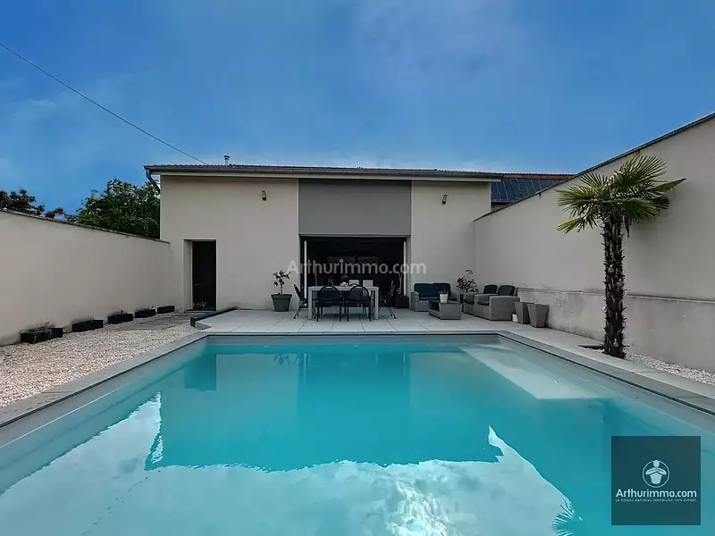 Maison, 195 m²