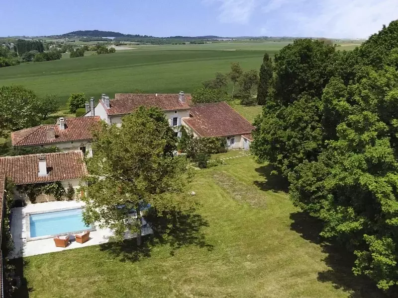 Maison, 370 m²