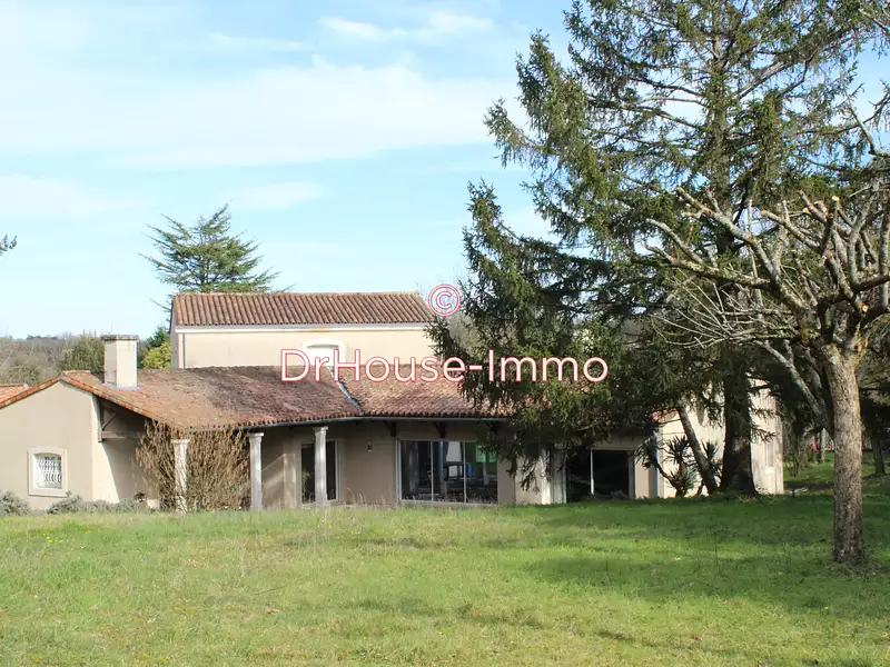 Maison, 280 m²