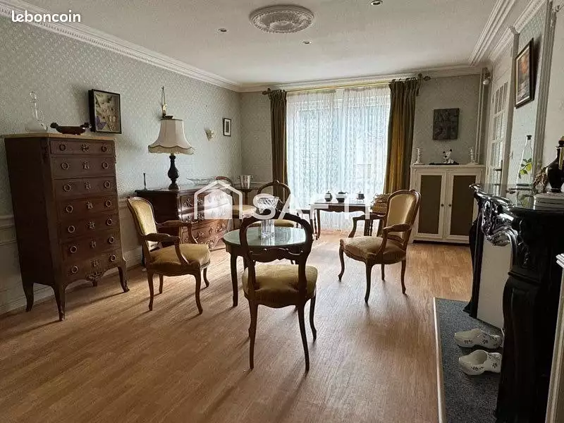 Maison, 218 m²