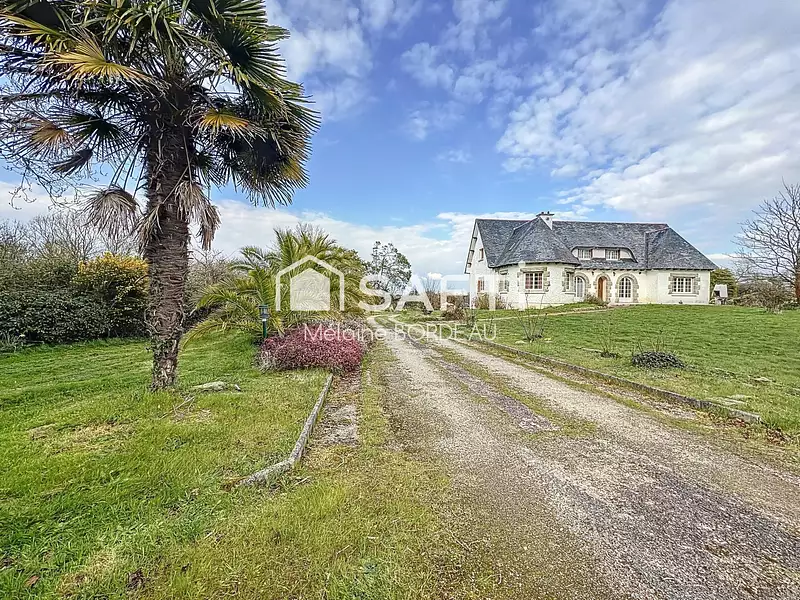 Maison, 230 m²