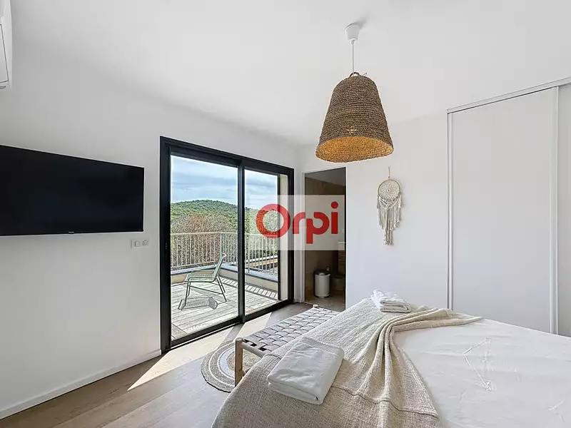 Maison, 163 m²