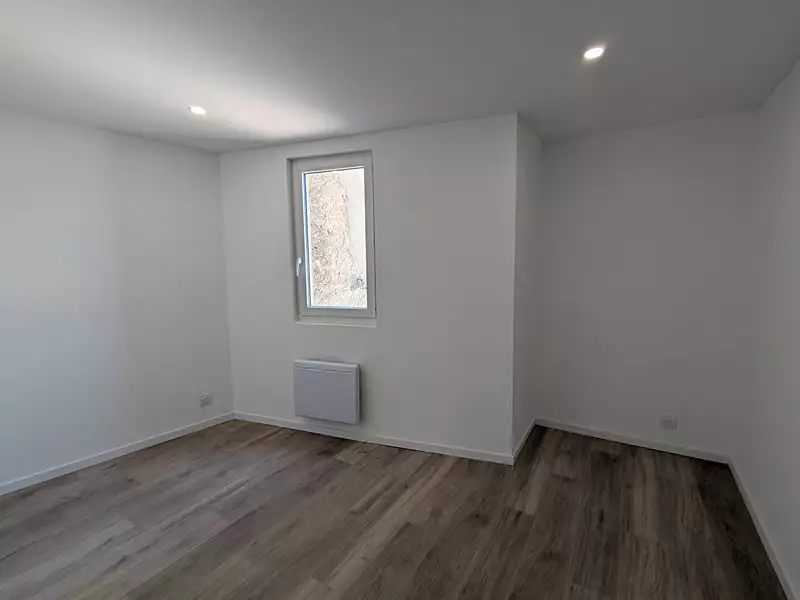Immeuble, 130 m²