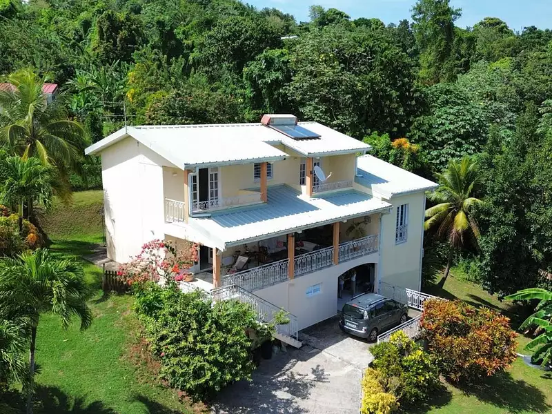 Maison, 233 m²