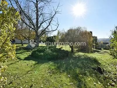 Terrain, 670 m²