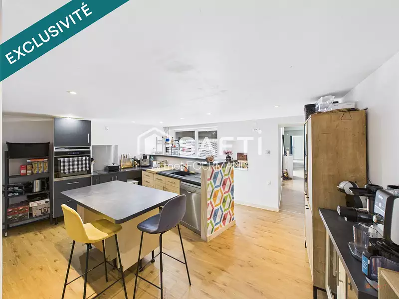 Maison, 143 m²