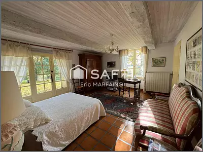 Maison, 284 m²