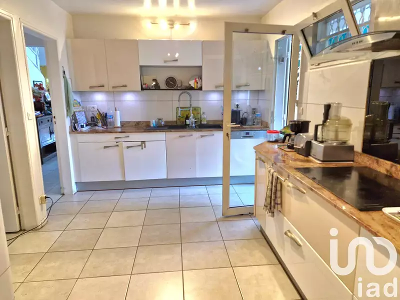 Maison, 195 m²