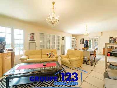 Maison, 342 m²