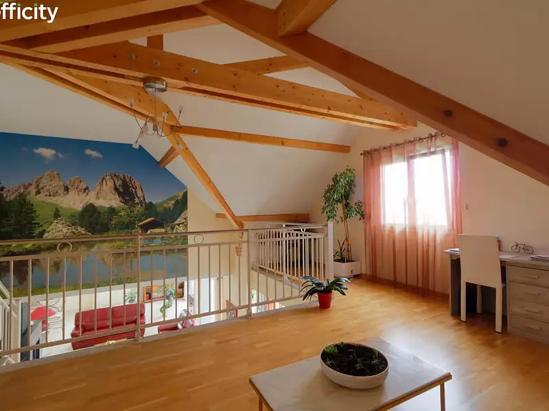 Maison, 215 m²