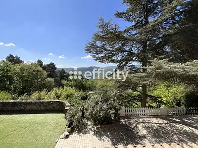 Maison, 215 m²