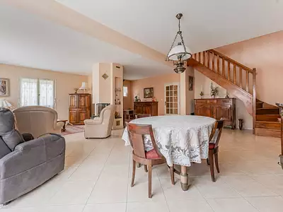 Maison, 161 m²
